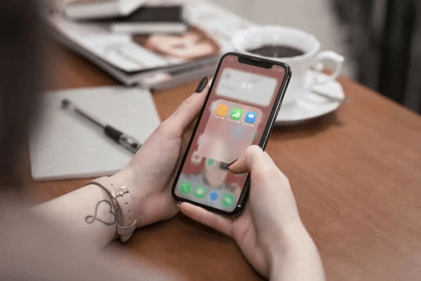 苹果4快用官方下载或果盘福利版本，创意工作的无限可能性与实时实现之力